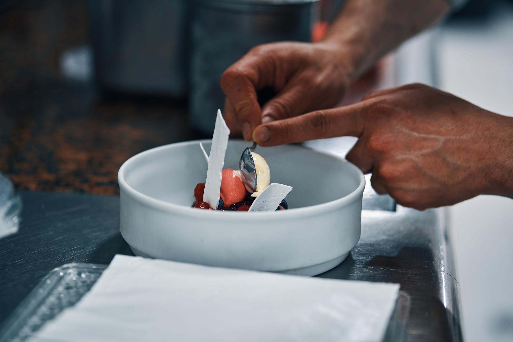 Instructor plating a composed starter